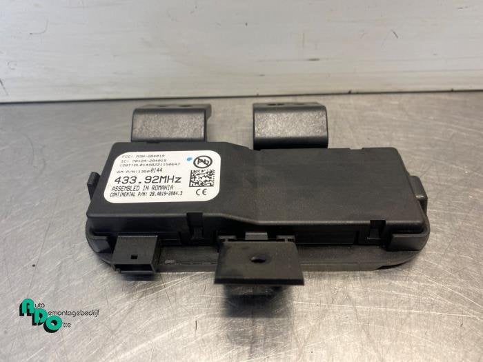 Antenne Versterker van een Chevrolet Aveo (Aveo 11-), Auto-onderdelen, Gebruikt, -, Ophalen of Verzenden, -