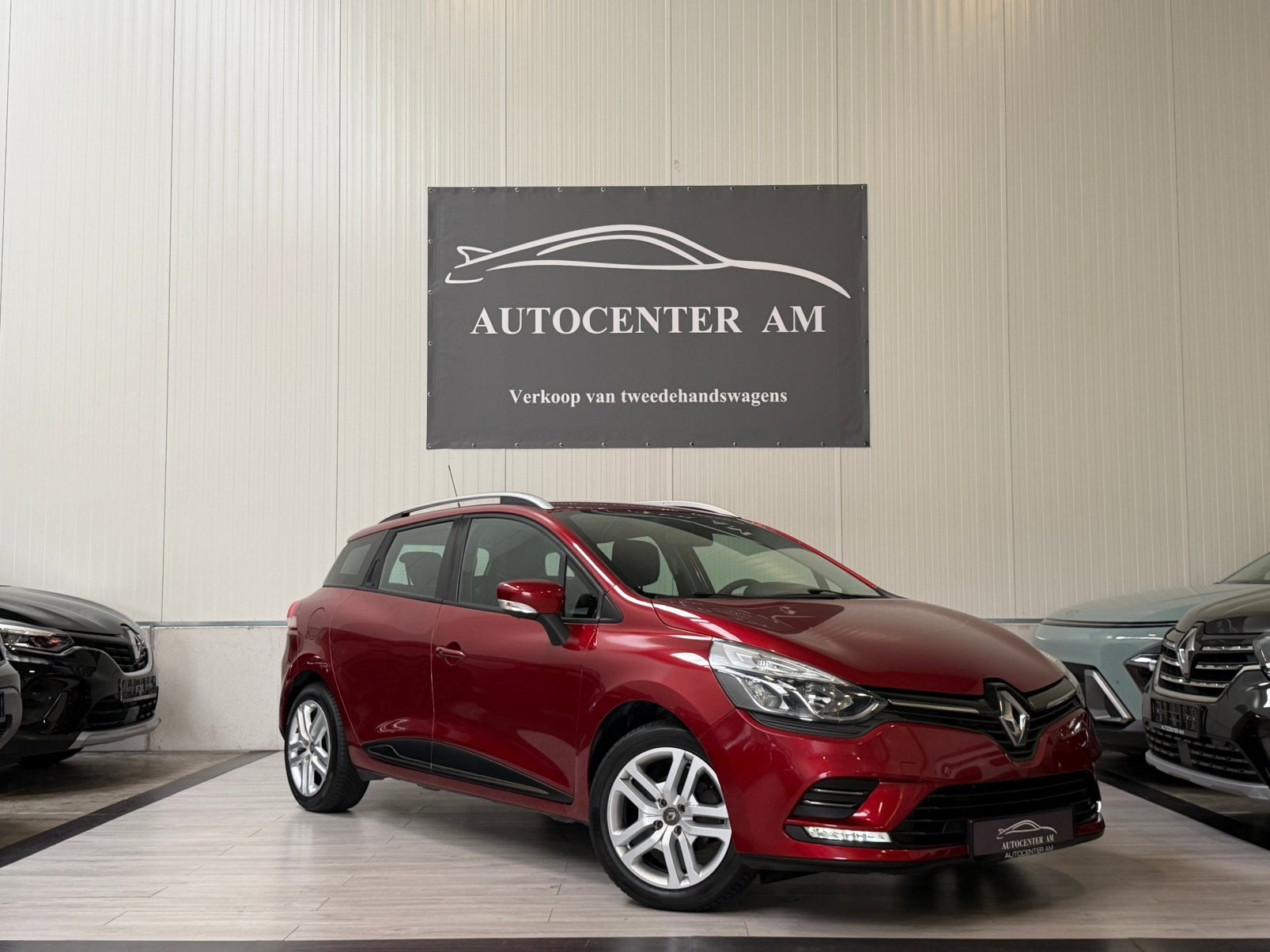 Renault Clio TCe Zen Energy 56.000 km* Navi* Cruise* Led, Rouge, 898 cm³, Euro 6, Entreprise