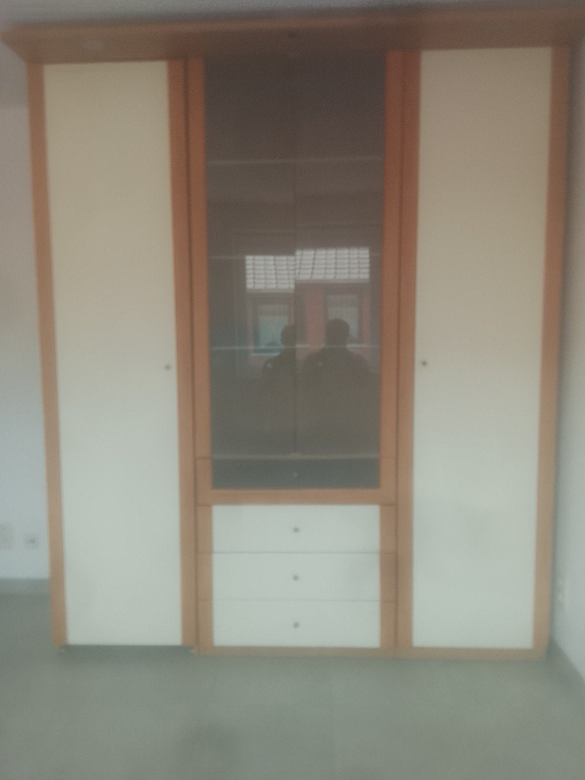 Grote kast / gratis/ zelf afbreken, Ophalen
