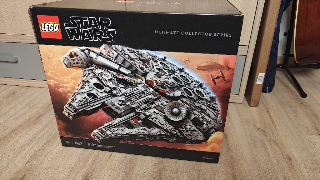 LEGO - Millennium Falcon - 75192, Enfants & Bébés, Jouets | Duplo & Lego, Neuf, Lego, Ensemble complet, Pièces supplémentaires incluses