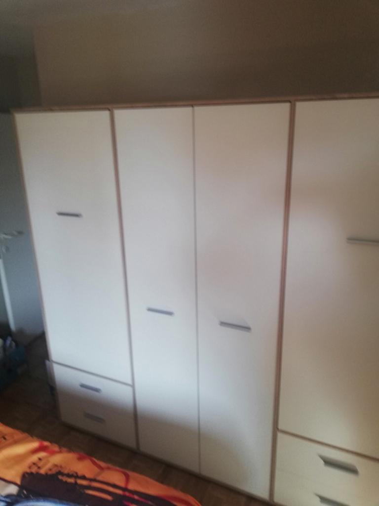Te koop wegens verhuis, Enlèvement
