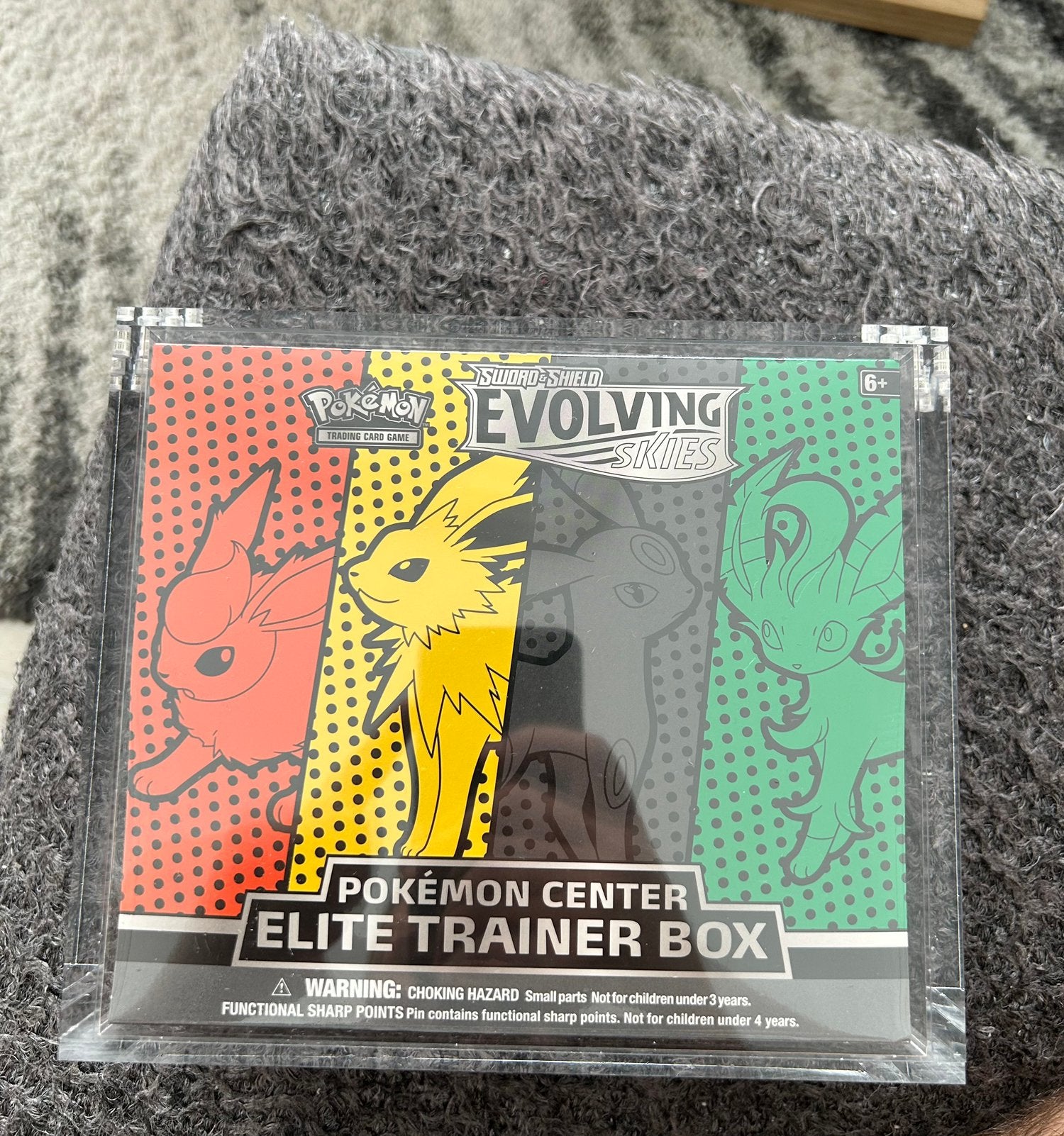 Evolving Skies ETB Pokemon Center, Enlèvement ou Envoi, Comme neuf