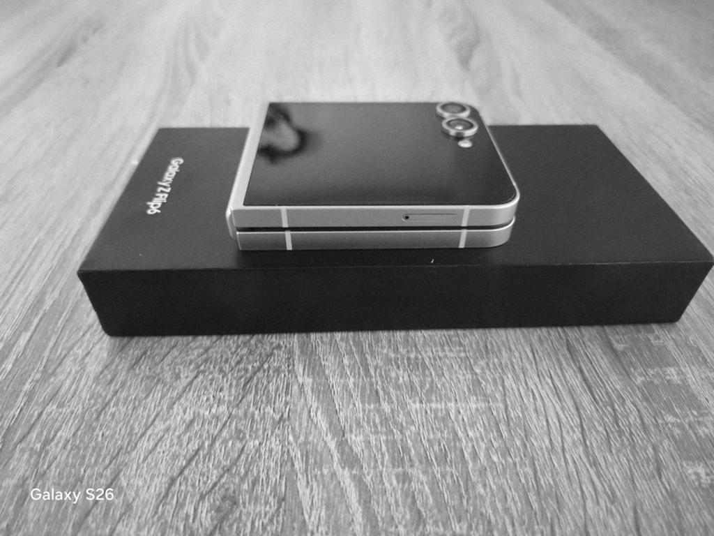 Samsung Galaxy Z Flip6, Télécoms, Téléphonie mobile | Samsung, Autres modèles, 10 mégapixels ou plus, Enlèvement, Android OS