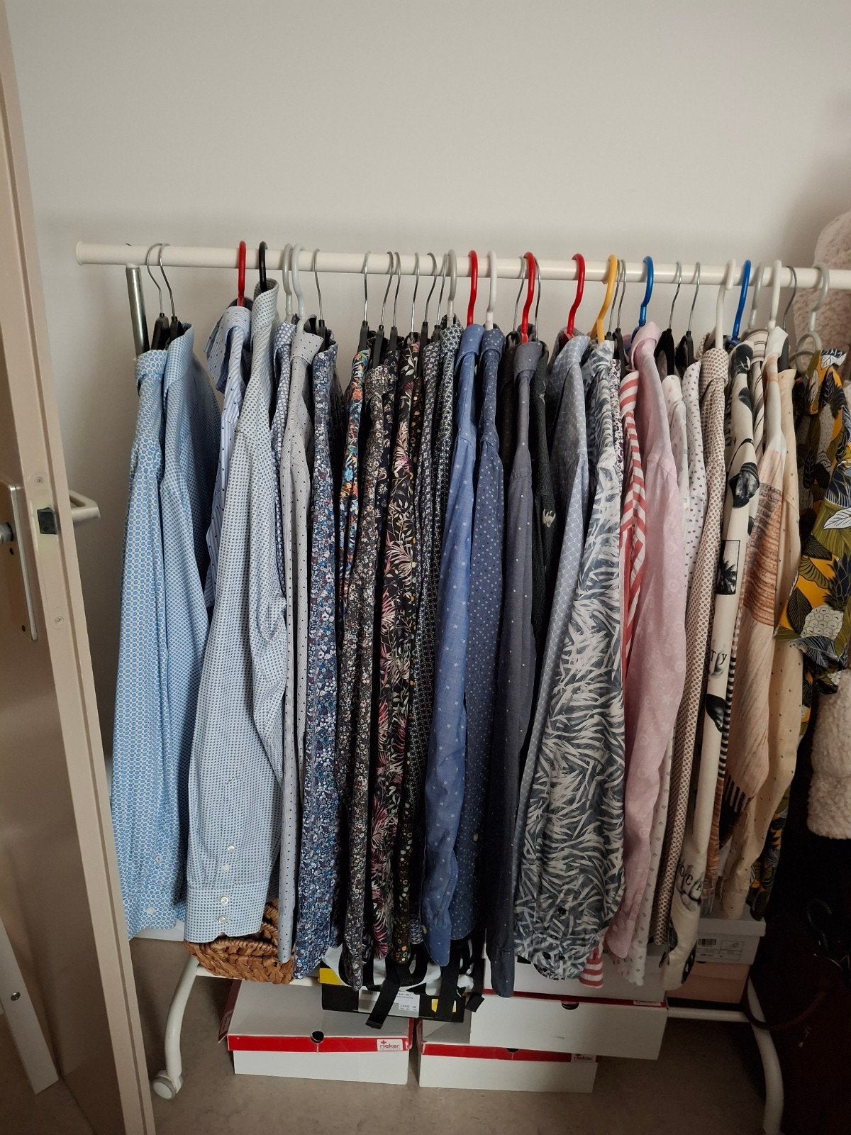 32 herenhemdjes in goede staat maten M en L, Kleding | Heren, Ophalen, Gedragen, Overige maten
