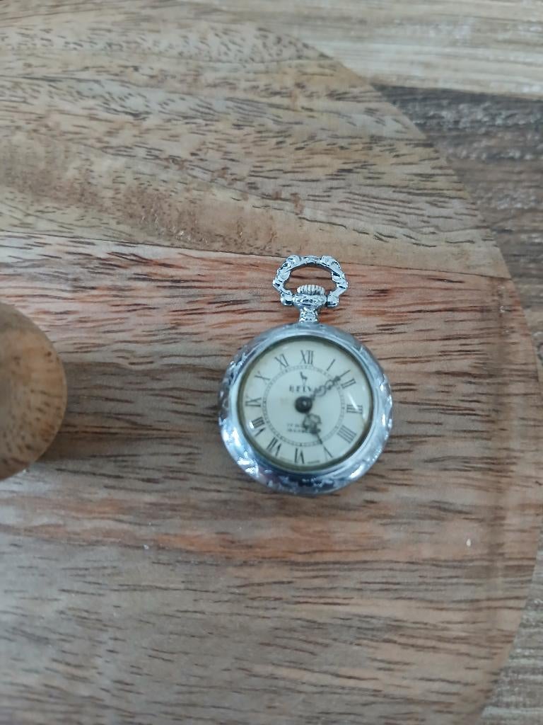 Montre a gousset, Enlèvement