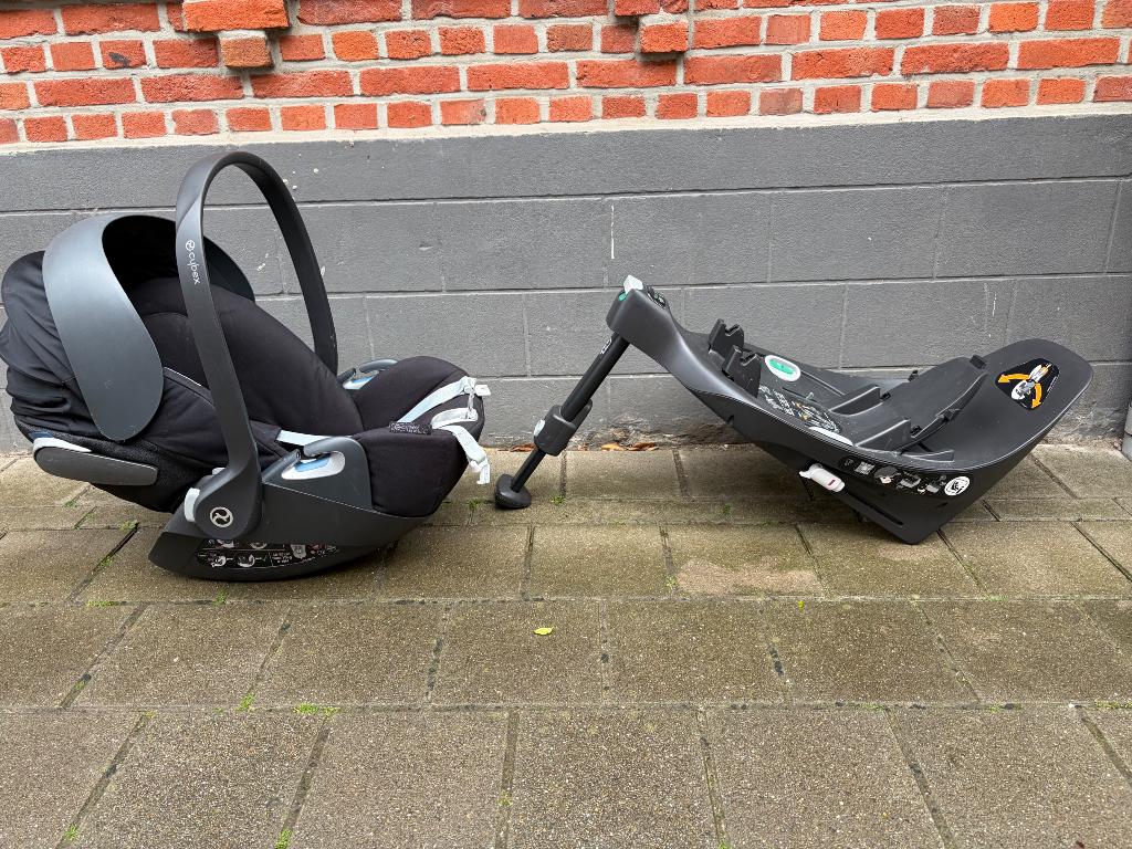 Cybex Cloud Z i-size met isofix, Enfants & Bébés, Autres marques, 0 à 18 kg, Mode veille, Enlèvement