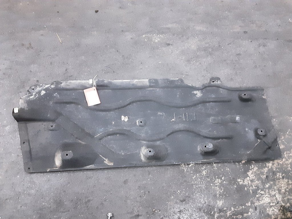 PLAQUE ARRIÈRE AVANT GAUCHE BMW 1 serie (F40) (01-2019/-), Mevr. I. Hauben, Utilisé, BMW, Rue de l'Espoir 34 34
4030  GRIVEGNÉE, BE