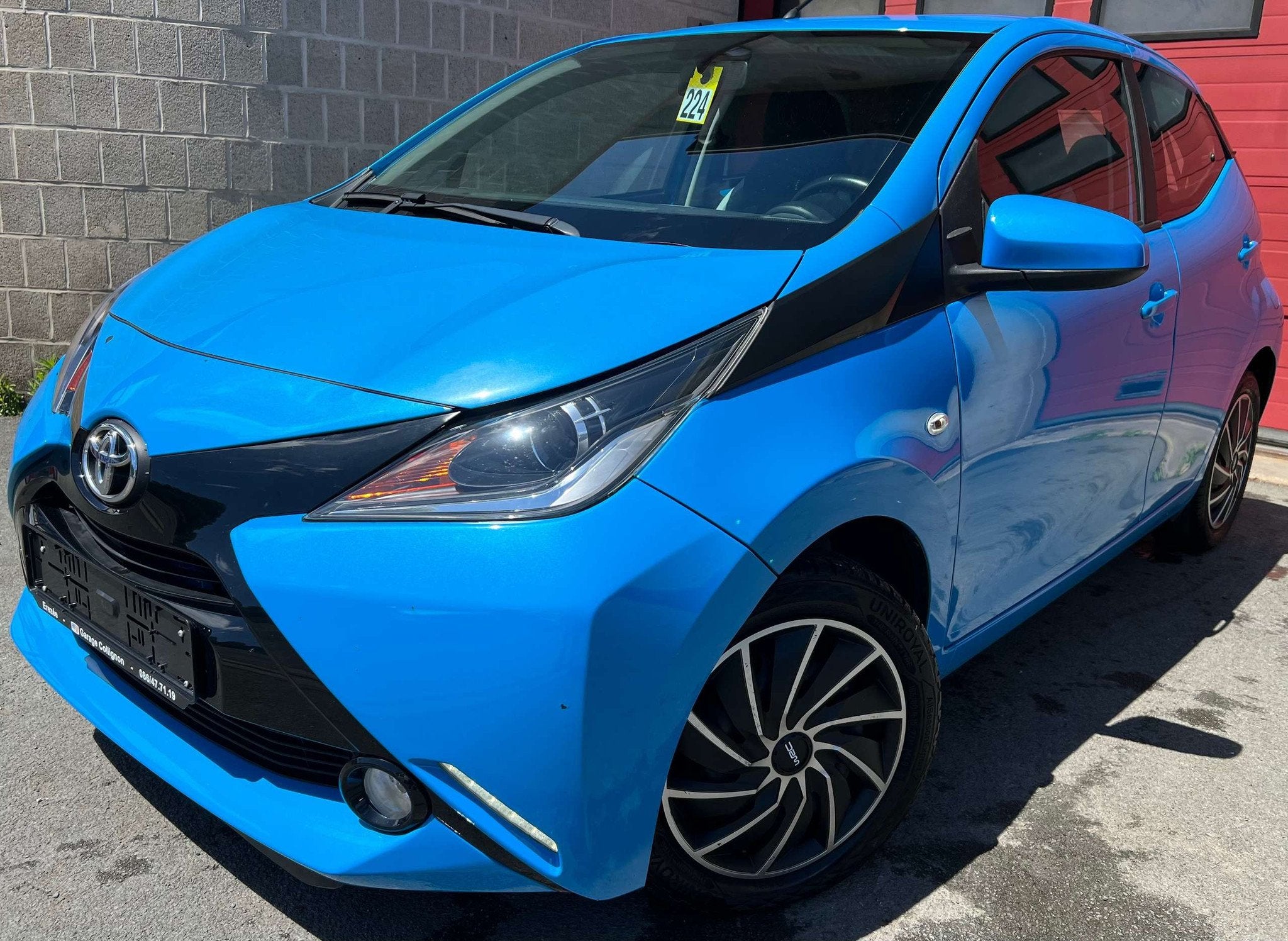 Toyota Aygo 1.0i VVT-i x-music + CAR-PASS + CLIM (bj 2017), Auto's, Toyota, 4 zetels, Gebruikt, Euro 6, Blauw