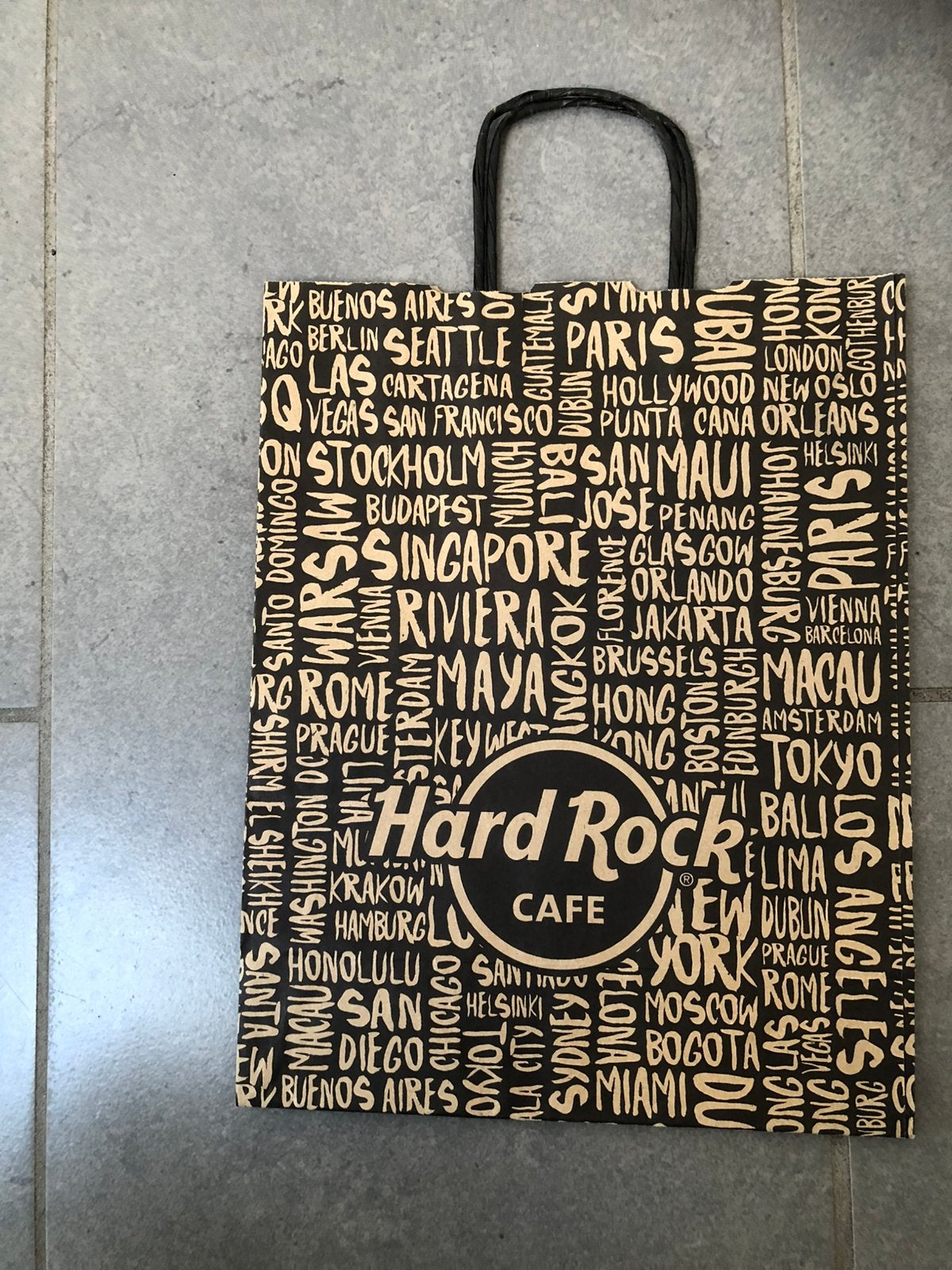 Kartonnen zakje Hard Rock Cafe, Ophalen, Zo goed als nieuw, Verpakking