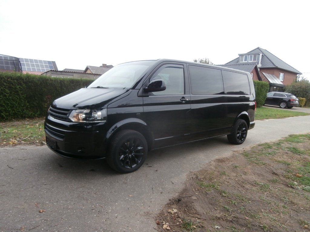 volkswagen  caravelle 2.0tdi 140pk dubbel cabine 6zit lv, Auto's, Euro 5, Stof, Zwart, 4 cilinders