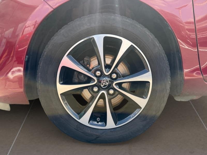 Toyota Yaris Connect, Autos, Toyota, Rouge, 116 g/km, Achat, Boîte manuelle
