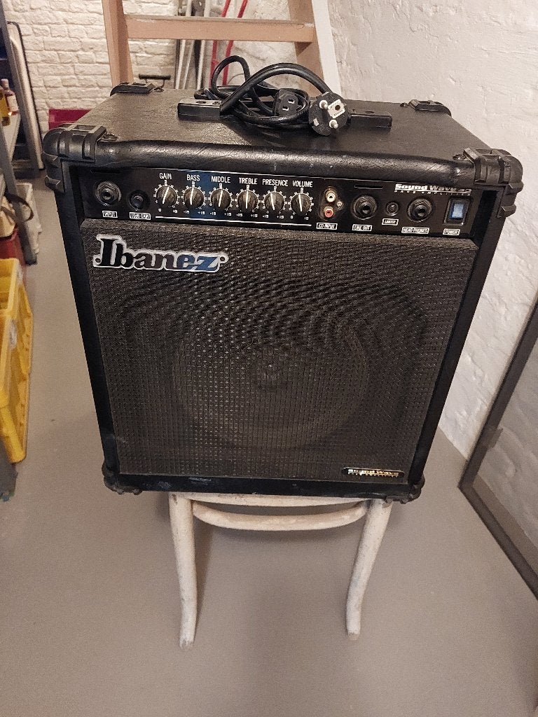 Ibanez Soundwave 35 Bass Amplifier, Musique & Instruments, Amplis | Basse & Guitare, Enlèvement, Utilisé, Guitare basse, Moins de 50 watts