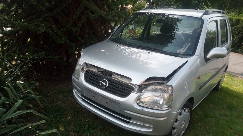 TE KOOP OPEL AGILA, Auto's, Opel, Voorwielaandrijving, Stof, 4 cilinders, Handgeschakeld