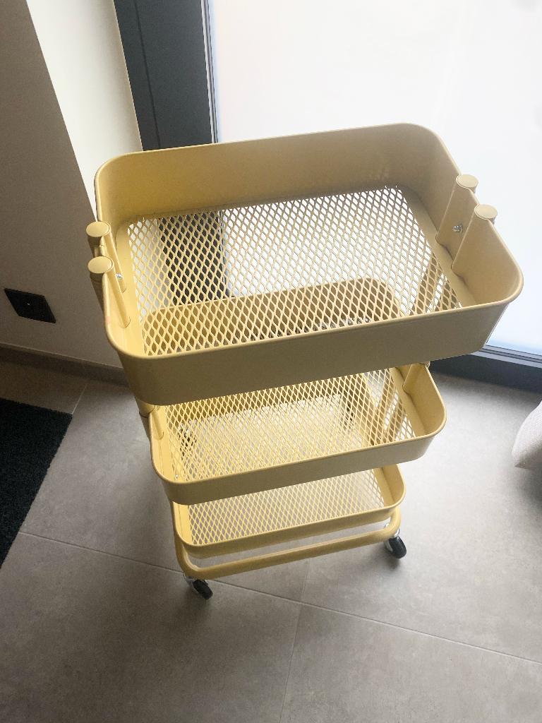 Roltafeltje Ikea, Ophalen, Zo goed als nieuw, Geel, Metaal