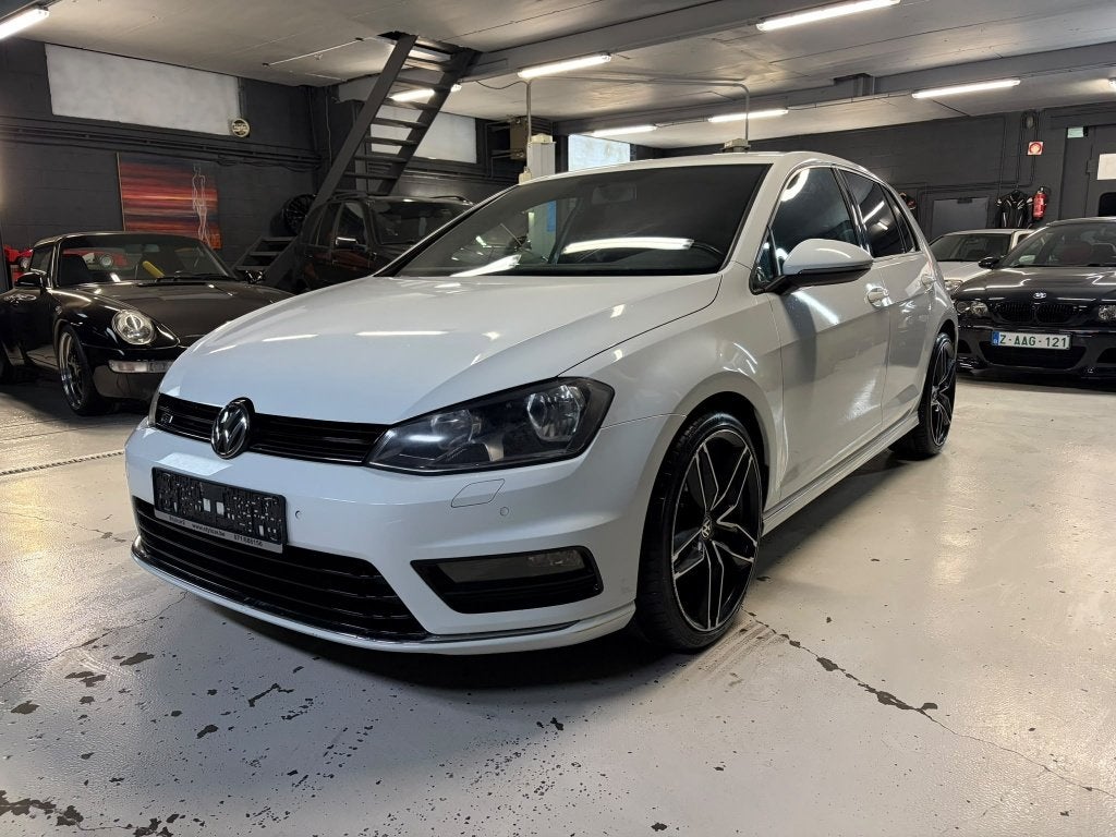VW GOLF 7 **R-LINE** 12 MOIS DE GARANTIE, Autos, Entreprise, Boîte manuelle, 5 portes, https://public.car-pass.be/vhr/cce1787d-4f2e-47e0-86d6-85fd46ed0d5b