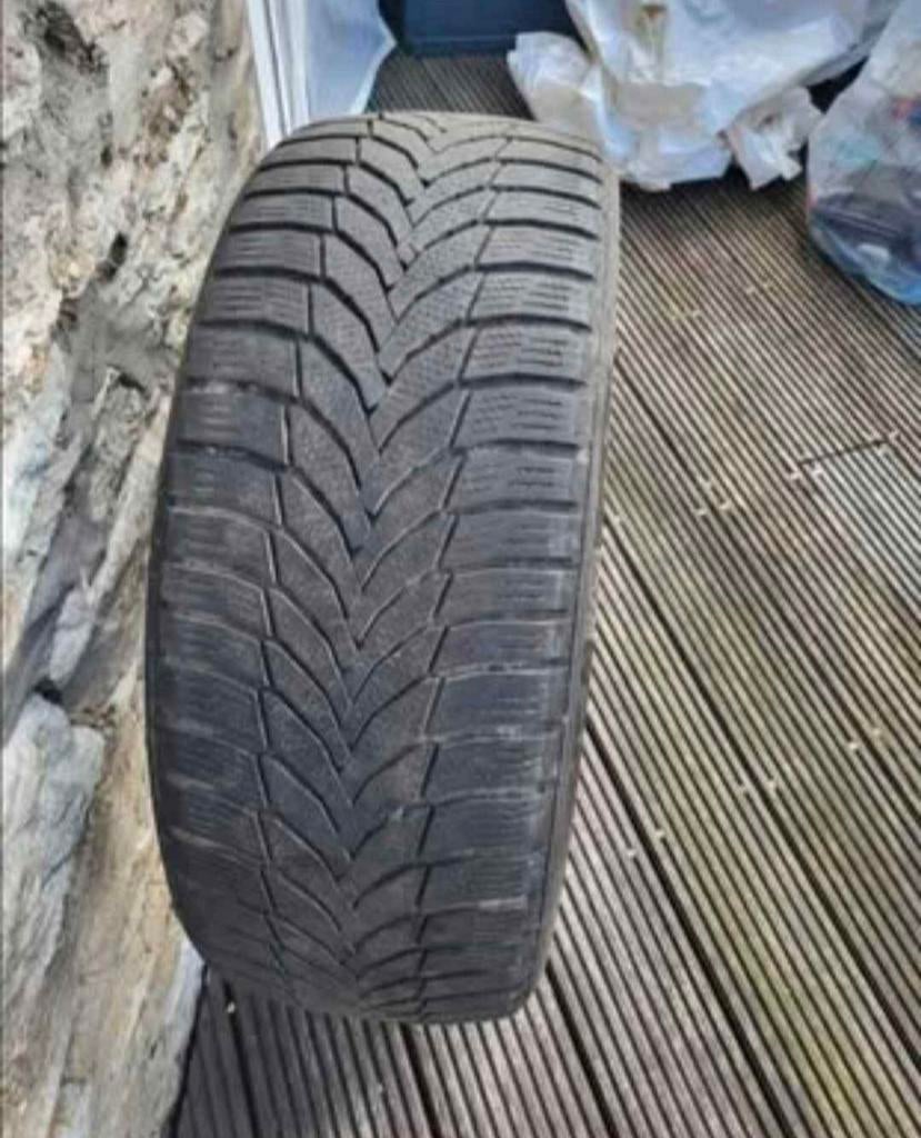 Kit hiver Nexen 225 50 18, Toyota