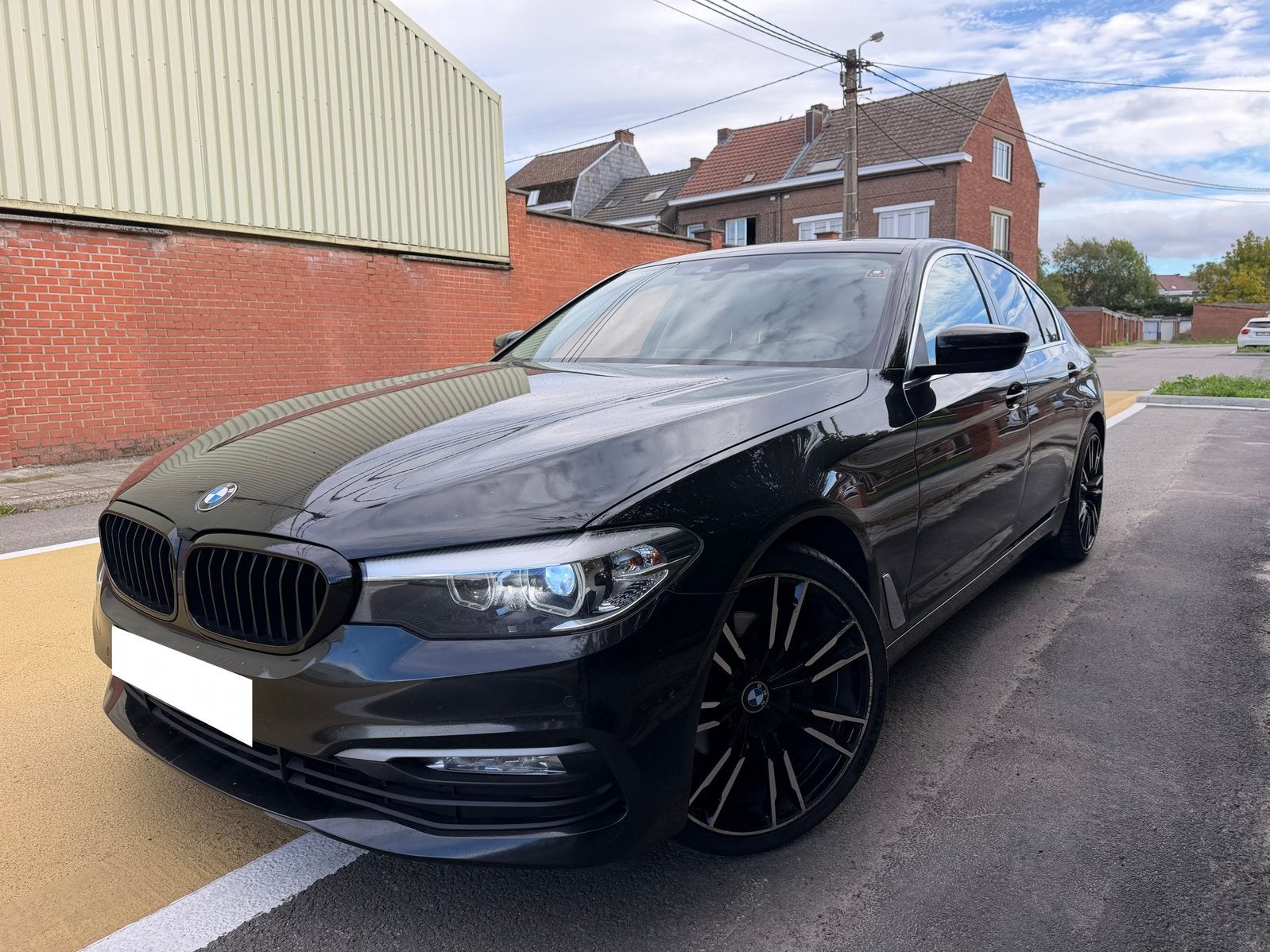 À vendre : BMW Série 5 520D 2.0D 190 ch, Cuir, 40 g/km, Noir, 5 portes