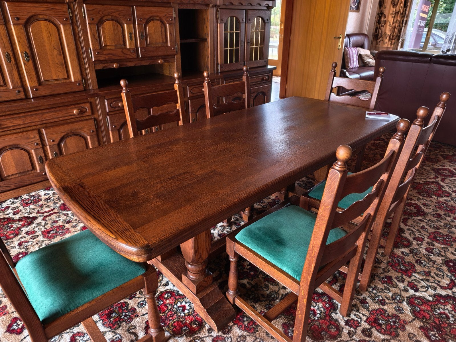 eetkamertafel met stoelen antiek, Ophalen