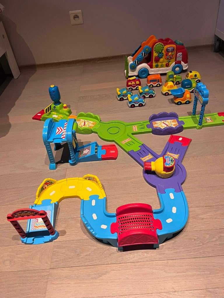 VTech Toet Toet Auto's en allerlei toebehoren, Kinderen en Baby's, Speelgoed | Vtech, Ophalen, Zo goed als nieuw, 6 maanden tot 2 jaar