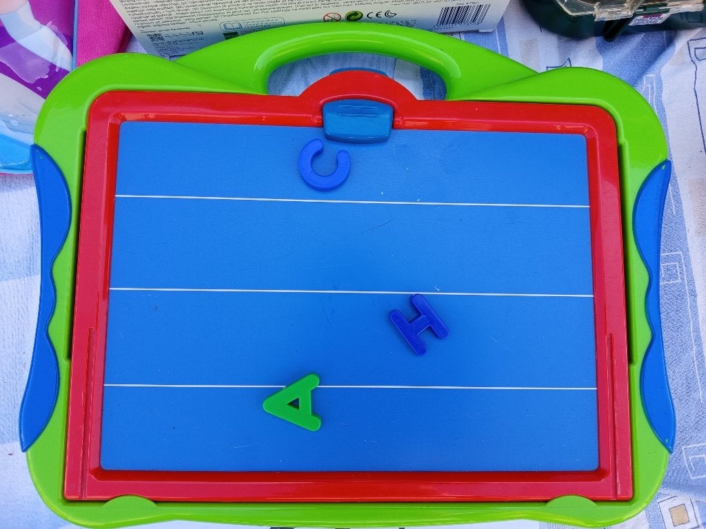 Magneetbord speelgoed, Enlèvement