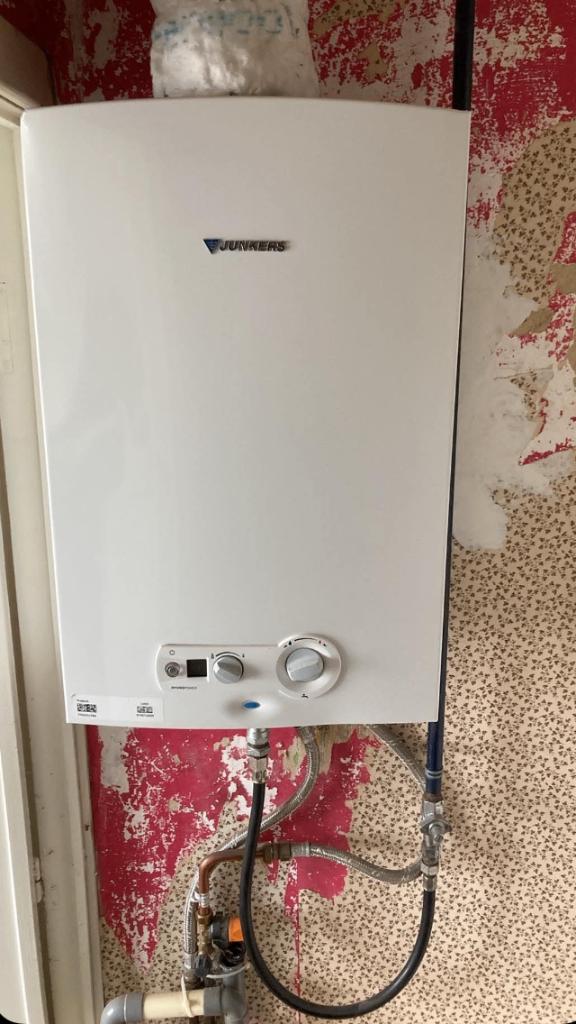 Bosch/Junkers digit badverwarmer turbo ontsteking, Bricolage & Construction, Chauffe-eau & Boilers, Chauffe-eau, Comme neuf, Enlèvement