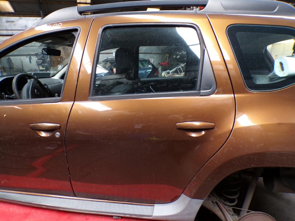 Porte arrière gauche Dacia Duster 1 2010-2013 LP/15400, Gebruikt, Deur, Achter, Ophalen
