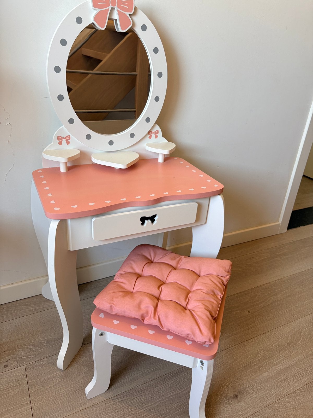 Make up tafel kinderen, Ophalen, Zo goed als nieuw