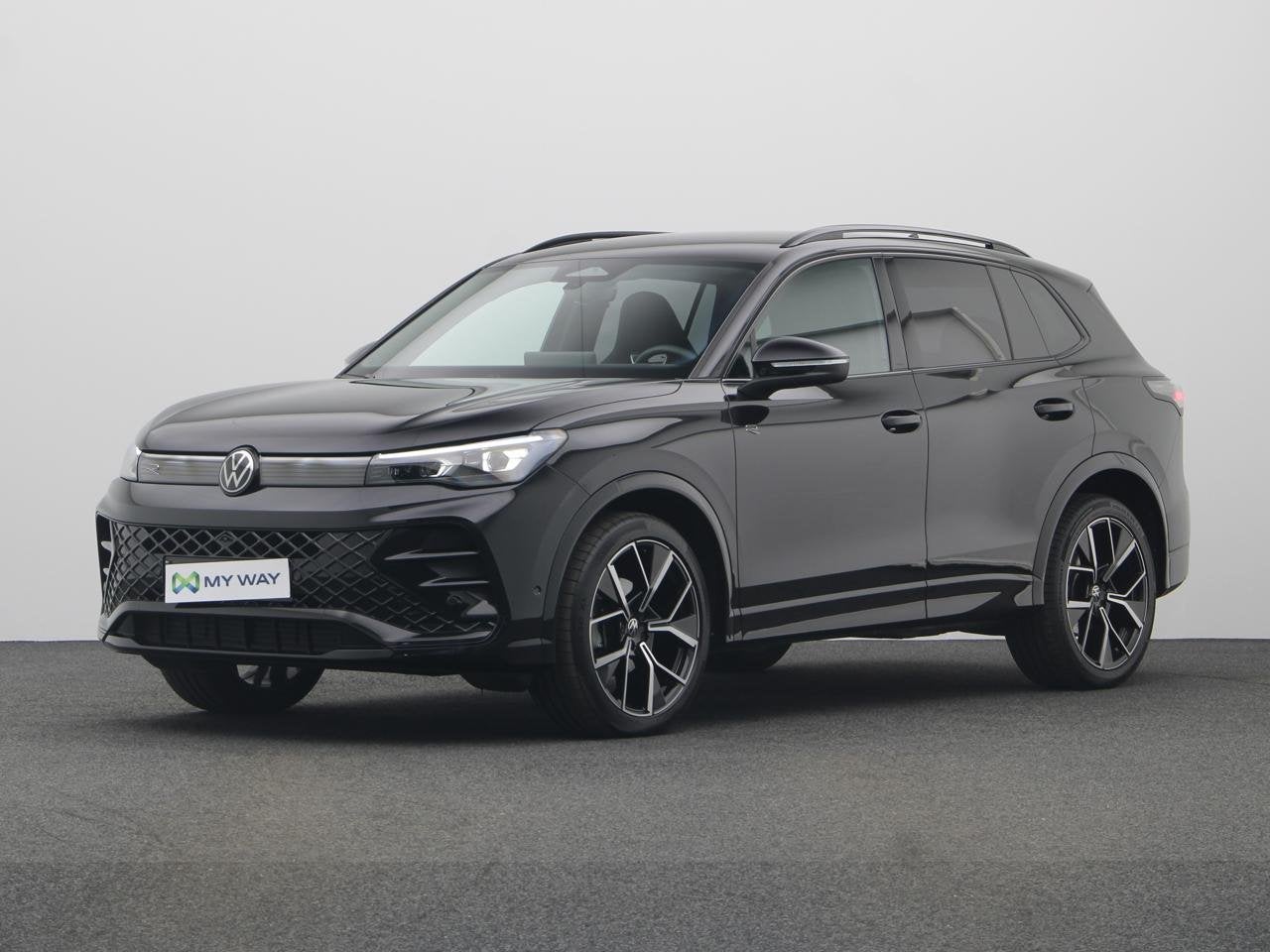 Volkswagen Tiguan R-LINE 1.5 TSI mHev 150 PK DSG AUTOMAAT, Auto's, Automaat, Zwart, SUV of Terreinwagen, Tiguan