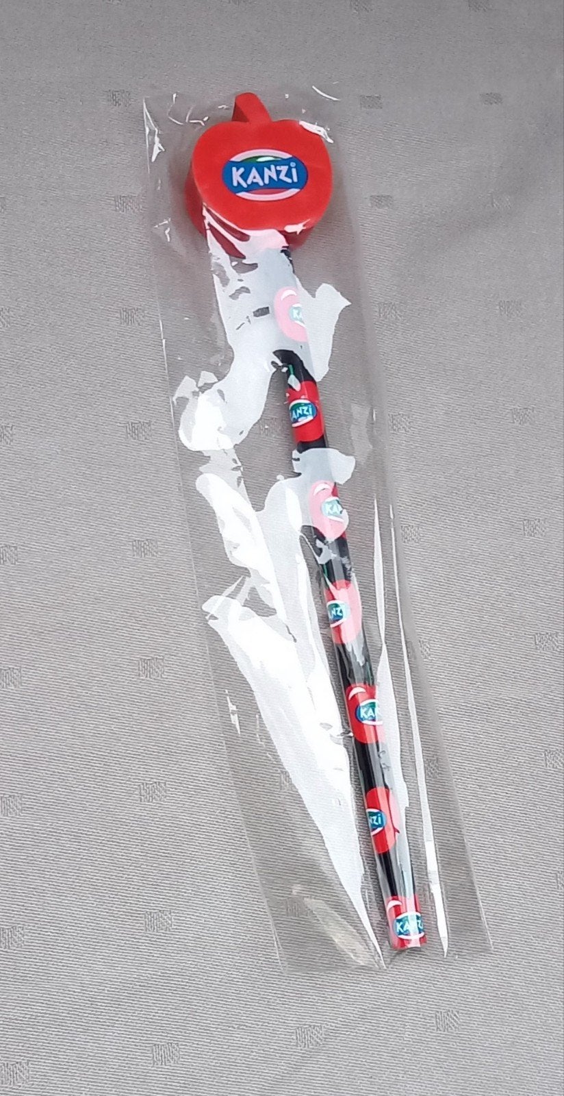 Potlood met gum merk Kanzi., Diversen, Schoolbenodigdheden, Ophalen, Zo goed als nieuw
