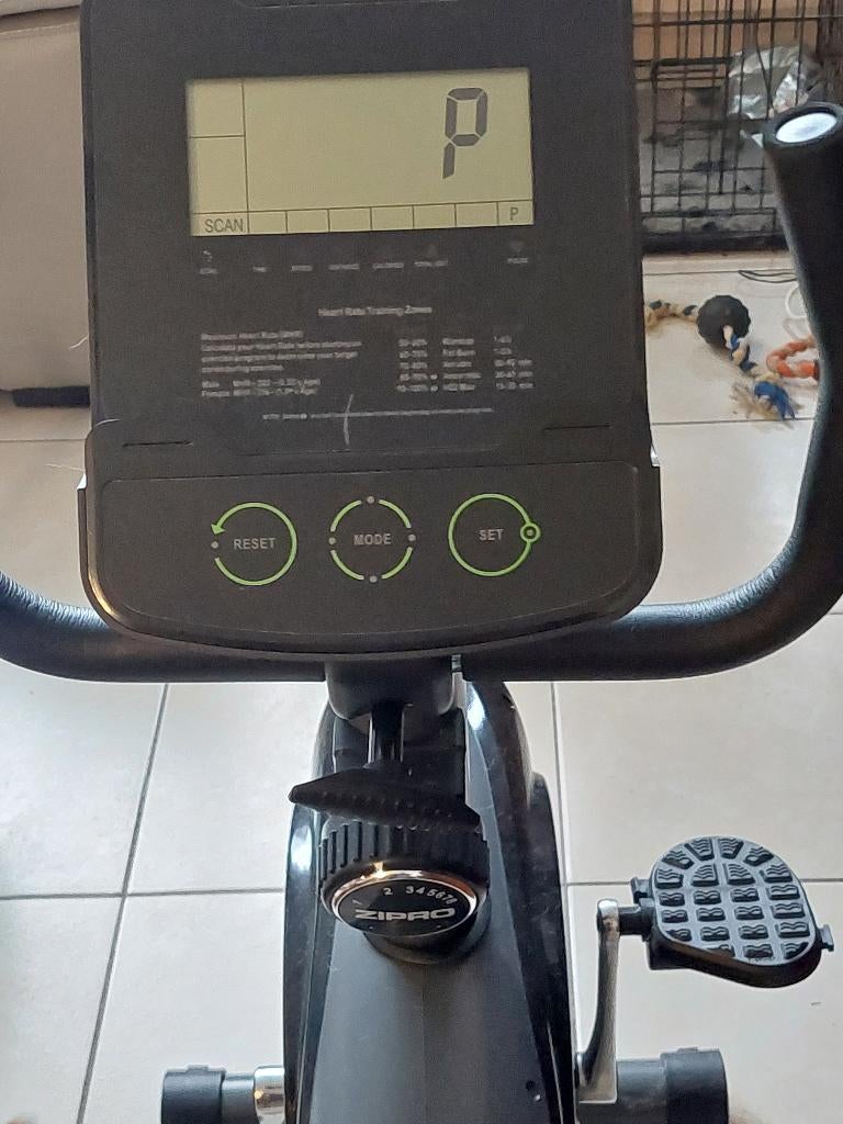 Hometrainer met stoel, Ophalen, Overige materialen, Zo goed als nieuw, Buik