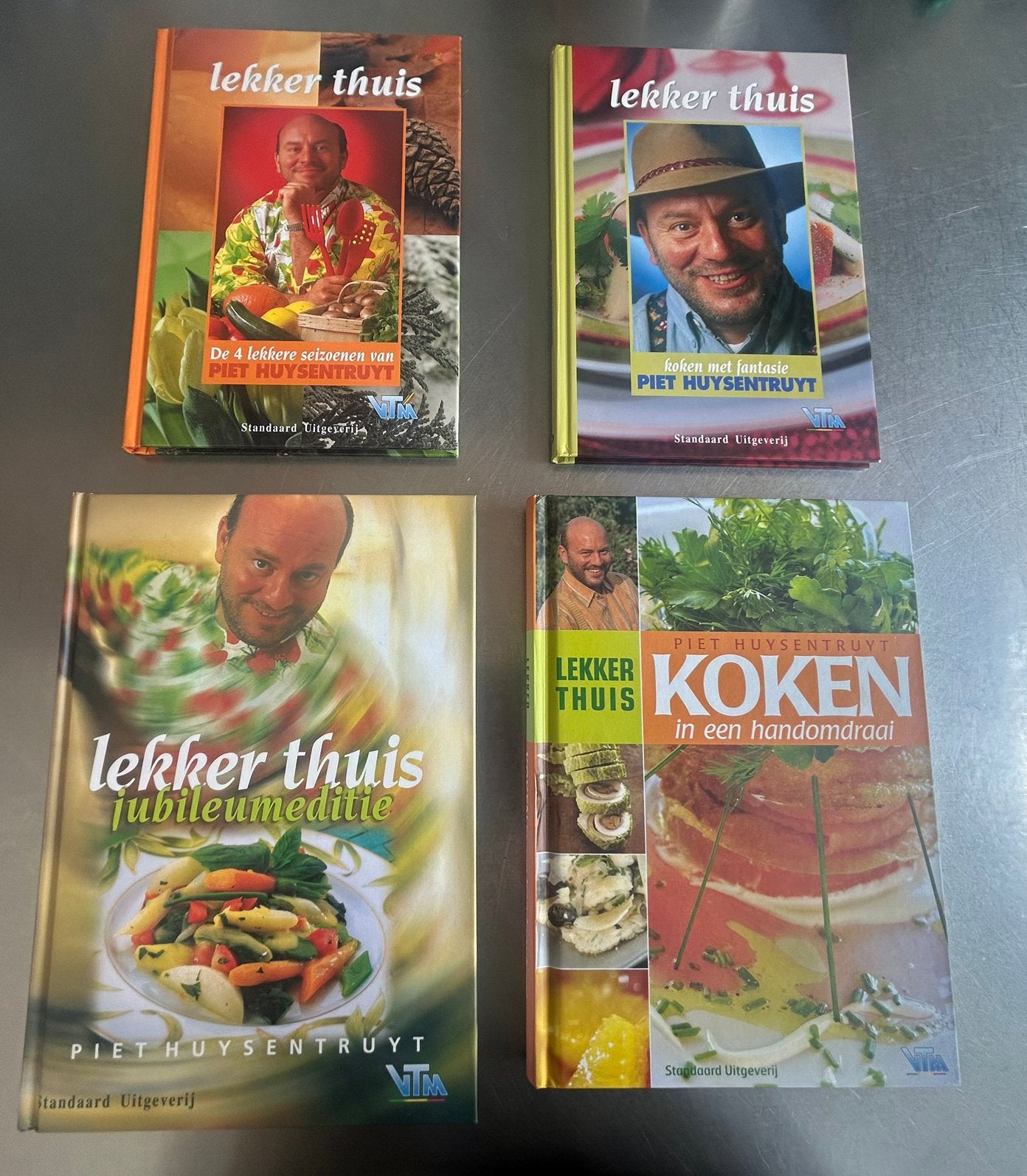 4 kookboeken “lekker thuis” Piet Huysentruyt, Boeken, Ophalen of Verzenden, Zo goed als nieuw