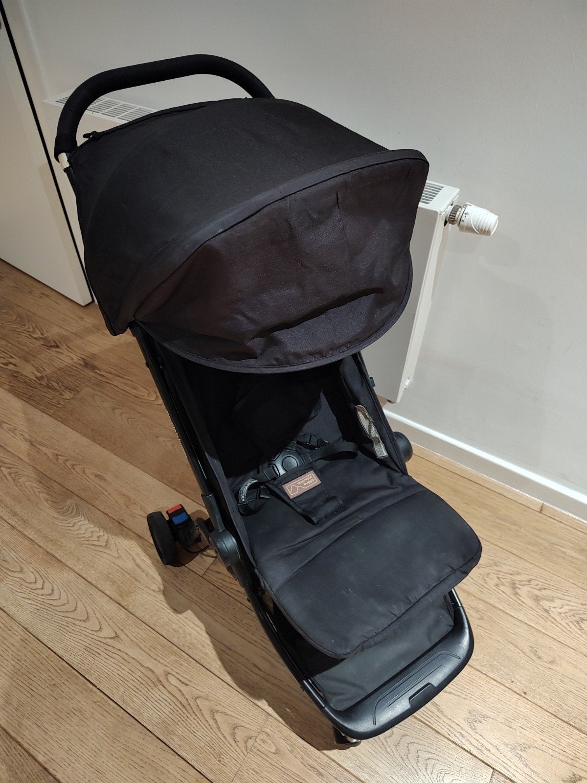 Mountain Buggy Nano plooibuggy ideaal voor de reis, Enfants & Bébés, Enlèvement, Utilisé, Autres marques, Ombrelle