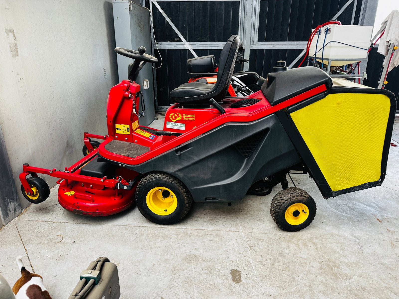 frontmaaier gianni ferrari gtr200 met slechts 105 uren, Tuin en Terras, Zitmaaiers, Ophalen, Zo goed als nieuw