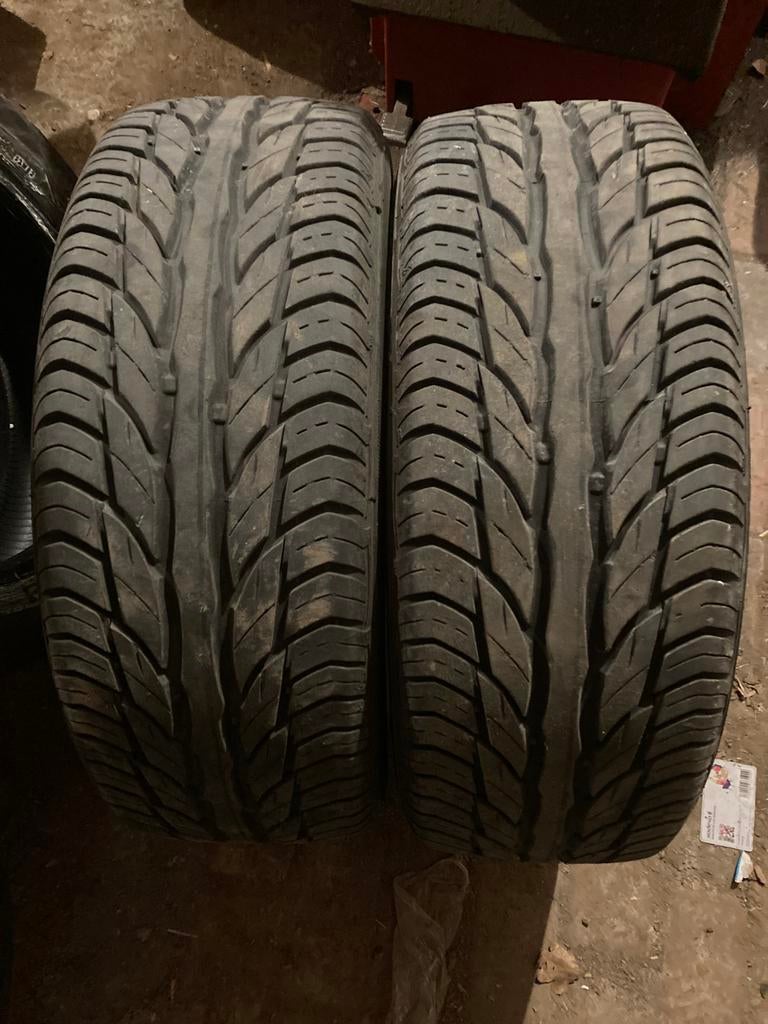Uniroyal banden 185 55 R 15, Auto-onderdelen, Banden en Velgen, Ophalen, Gebruikt, 15 inch, 185 mm