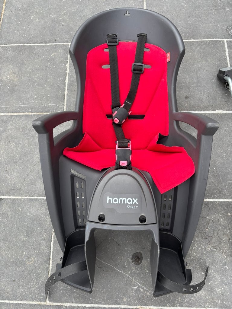 Hamax Smiley fietsstoeltje + beugel voor kleine fiets, Fietsen en Brommers, Fietsaccessoires | Fietsstoeltjes, Achterzitje, Voetsteuntjes