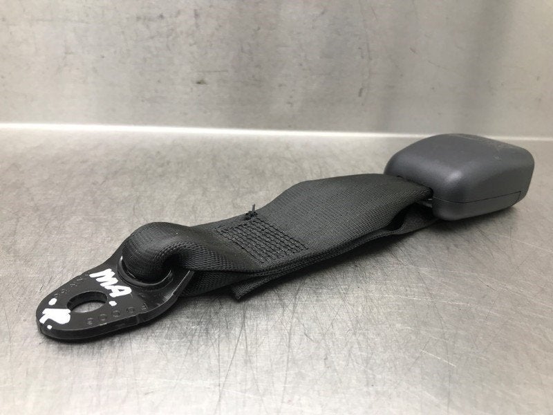 BOUCLE DE CEINTURE CENTRE ARRIÈRE Kia Venga (|130723|), Utilisé, Kia