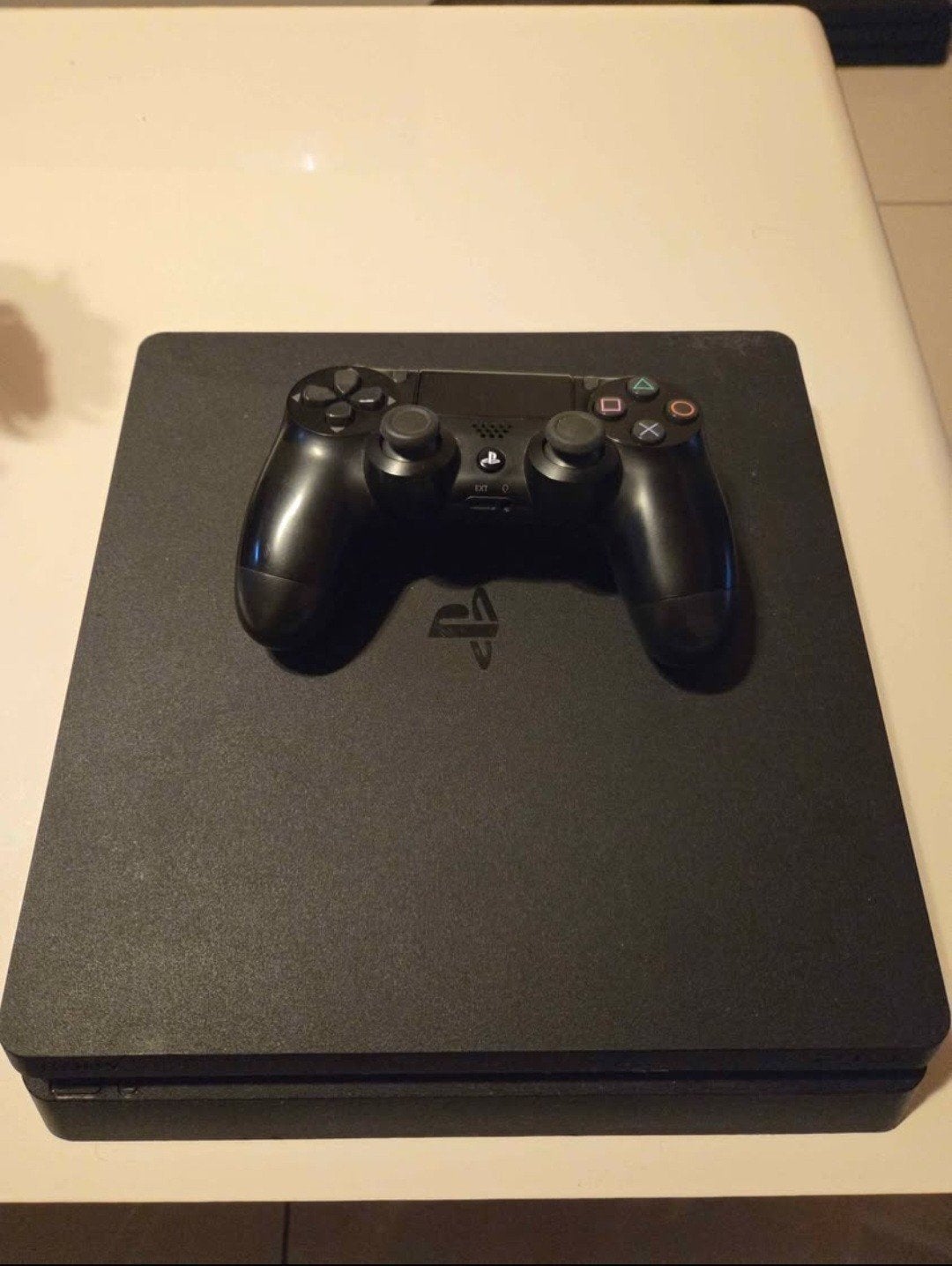 PS4 SLIM (jeux illimités), Ophalen, Slim