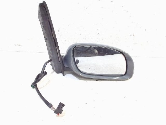 Spiegel buiten rechts elektrisch Volkswagen Touran, Onderdelen@venauto.nl, Van der Ven Autorecycling B.V., Gebruikt, Ettenseweg 76, 4706 PB Roosendaal, The Netherlands