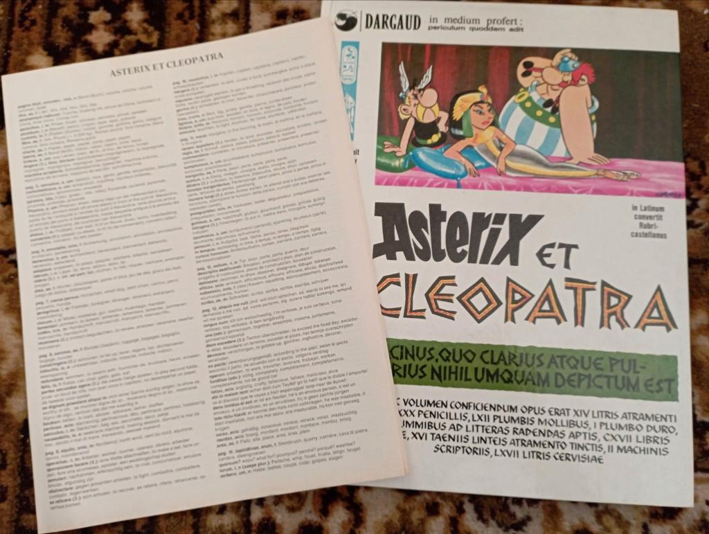684) Asterix et Cleopatra latijn + verklarende woordenlijst, Boeken, Eén stripboek, Ophalen of Verzenden, Zo goed als nieuw