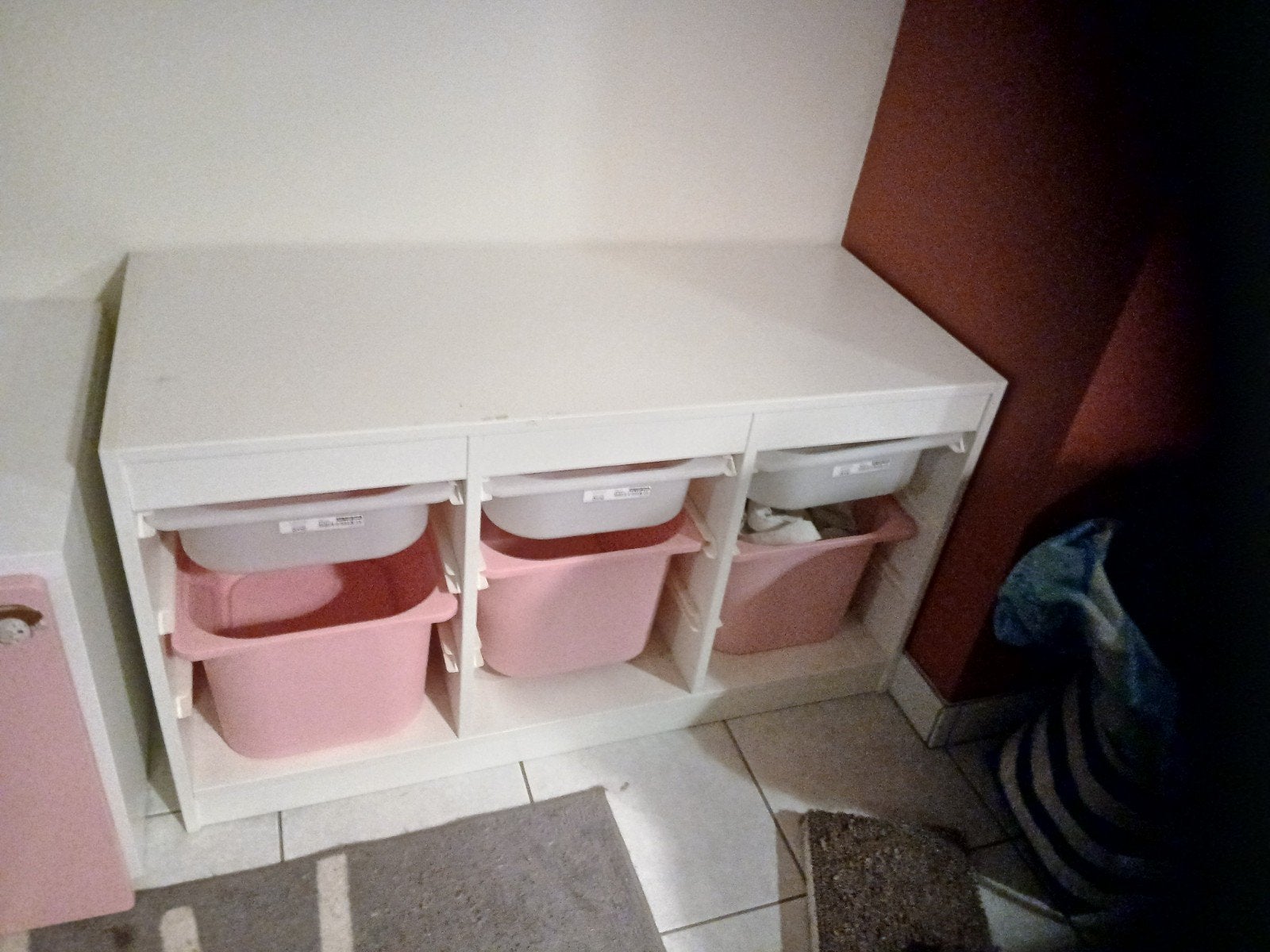 Ikea Trofast kast, Ophalen