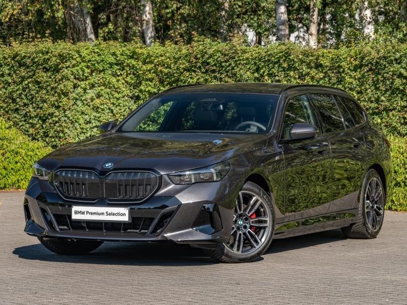 BMW 5-Serie M-Sport Pro, Autos, BMW, Argent ou Gris, Euro 6, Entreprise, Phares directionnels