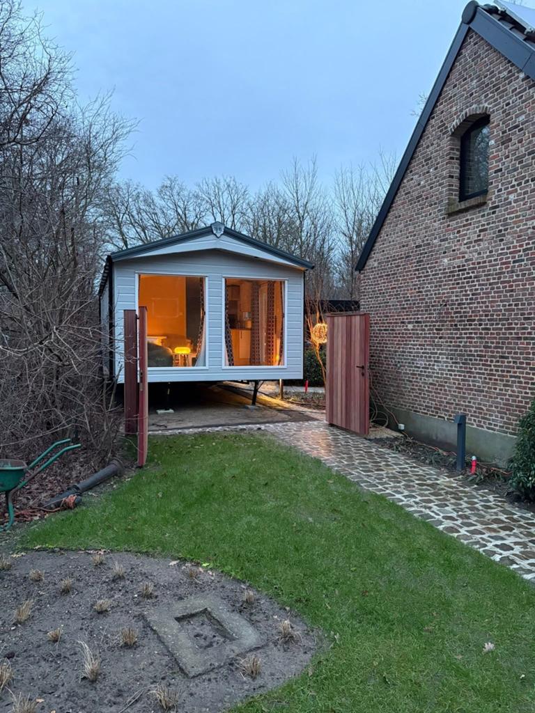 Stacaravan te koop moet zsm weg, Caravans en Kamperen, Stacaravans