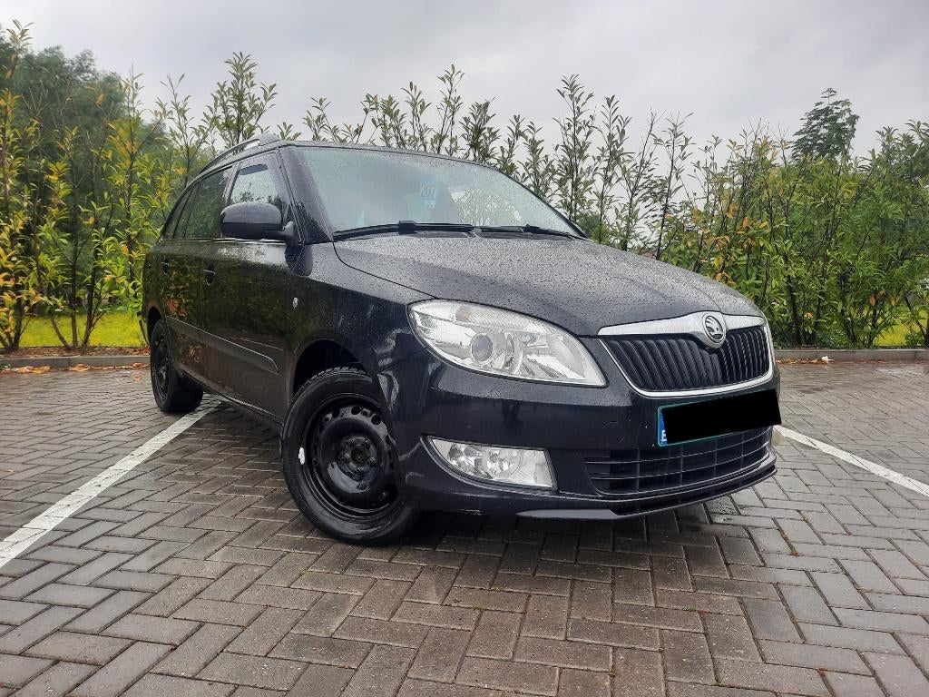 SKODA FABIA 1.6 CRTDI SW AIRCO ️, Auto's, Skoda, Voorwielaandrijving, Stof, Zwart, 4 cilinders