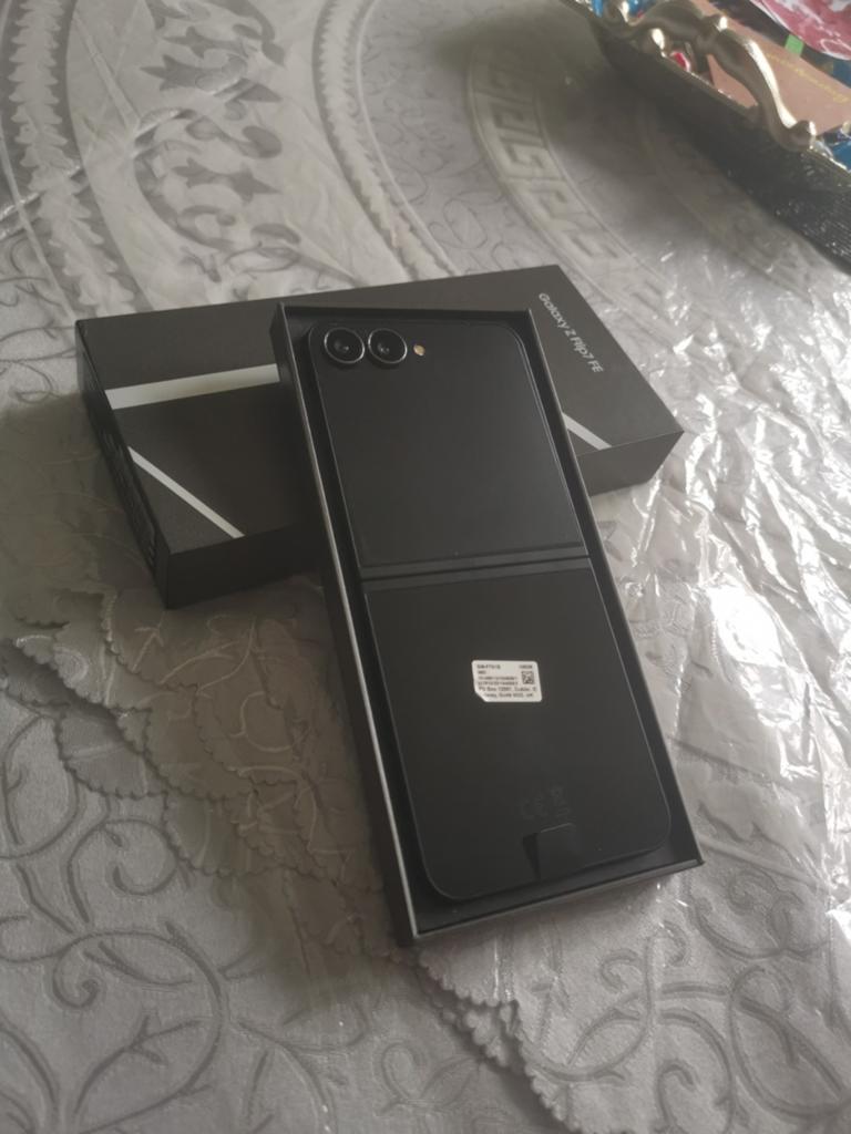 Samsung Z flip 7 fe 128GB Black Nog Nieuw, Telecommunicatie, Mobiele telefoons | Samsung, Ophalen, Nieuw