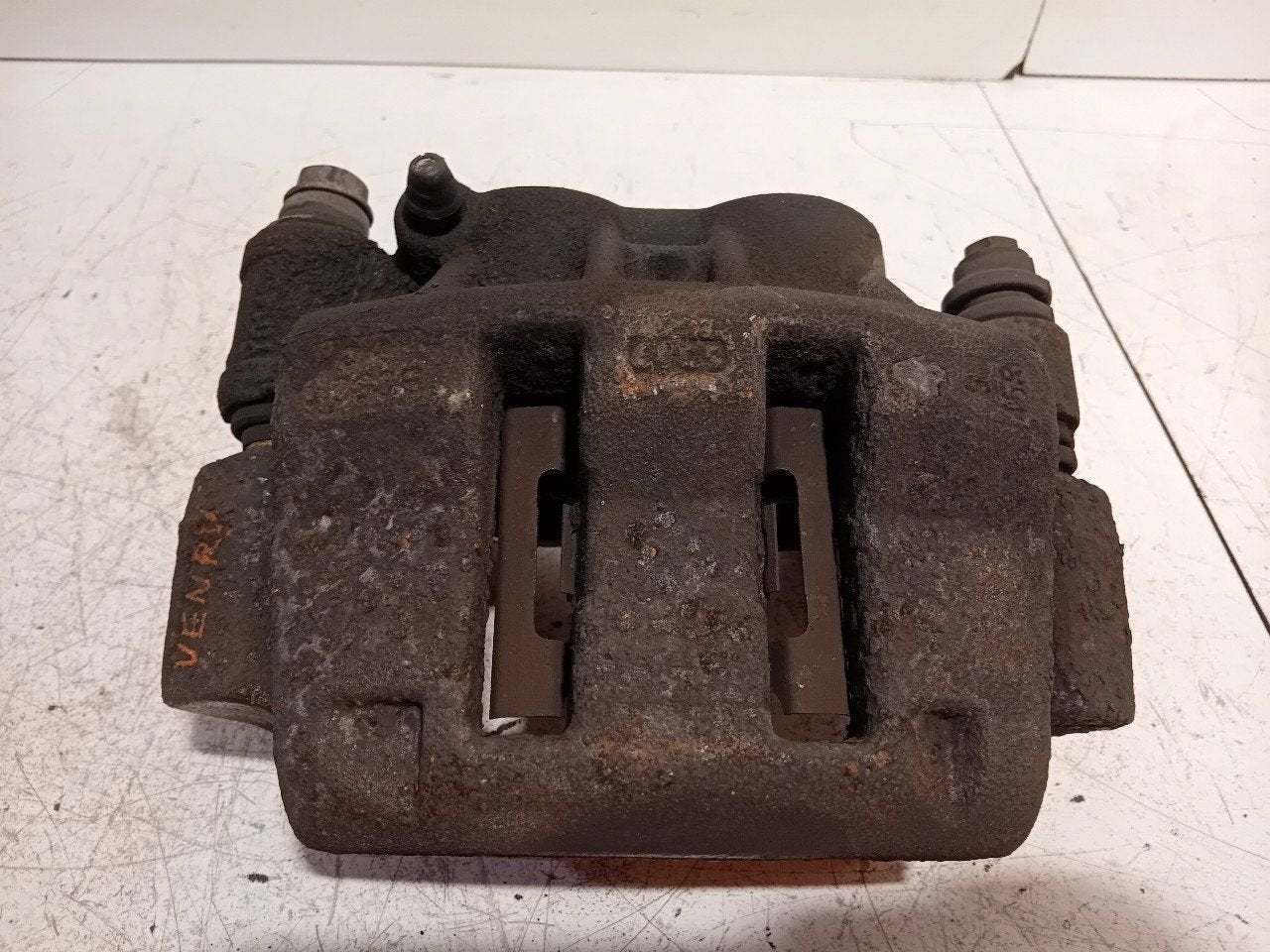 Remklauw rechts voor Opel Movano, Onderdelen@venauto.nl, Van der Ven Autorecycling B.V., Gebruikt, Ettenseweg 76, 4706 PB Roosendaal, The Netherlands