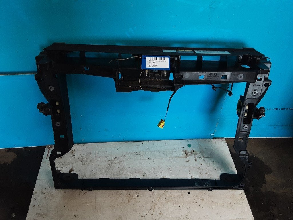 VOORFRONT Seat Alhambra (7N) (01-2010/12-2022), Gebruikt, Mevr. I. Hauben, Rue de l'Espoir 34 34
4030  GRIVEGNÉE, BE, Info@Collignon.be