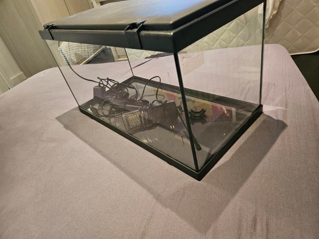 Aquarium met licht, filter en verwarmelement, Dieren en Toebehoren, Ophalen, Verwarming, Nieuw, Leeg aquarium