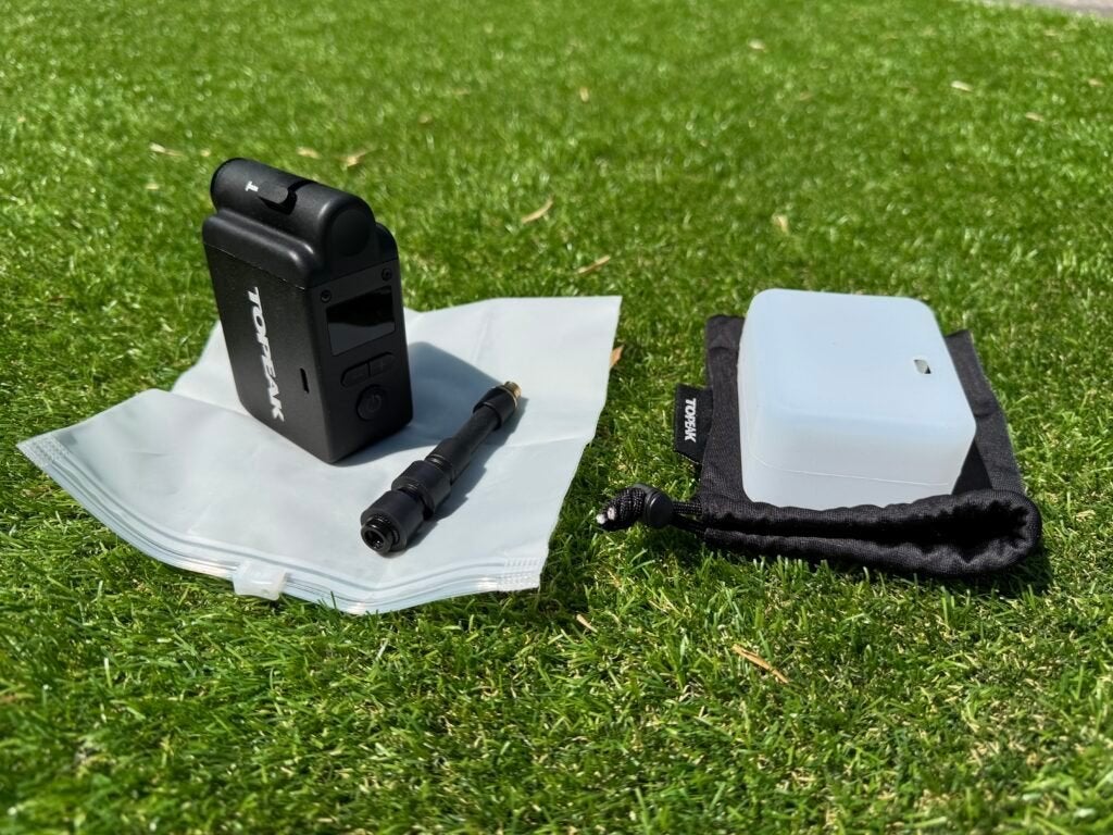 Topeak E Booster Digital elektrische fietspomp, Ophalen, Nieuw