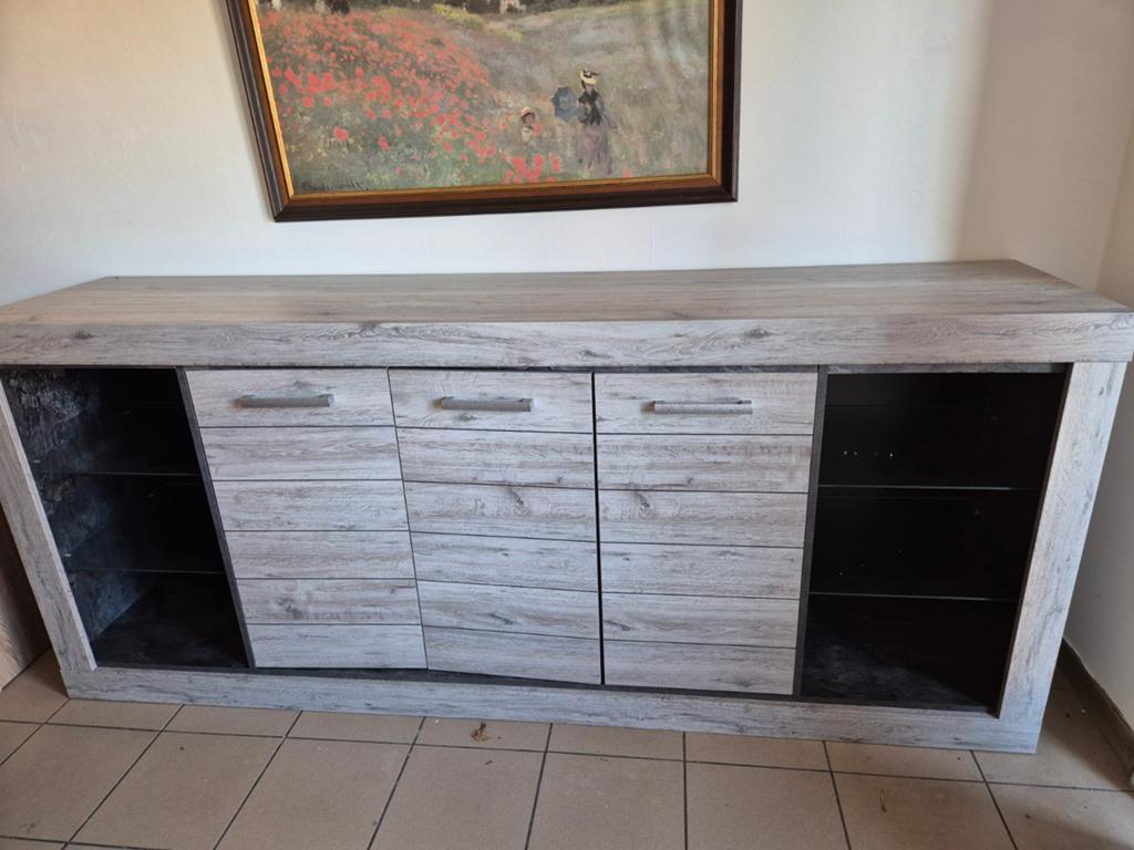 Commode, Enlèvement