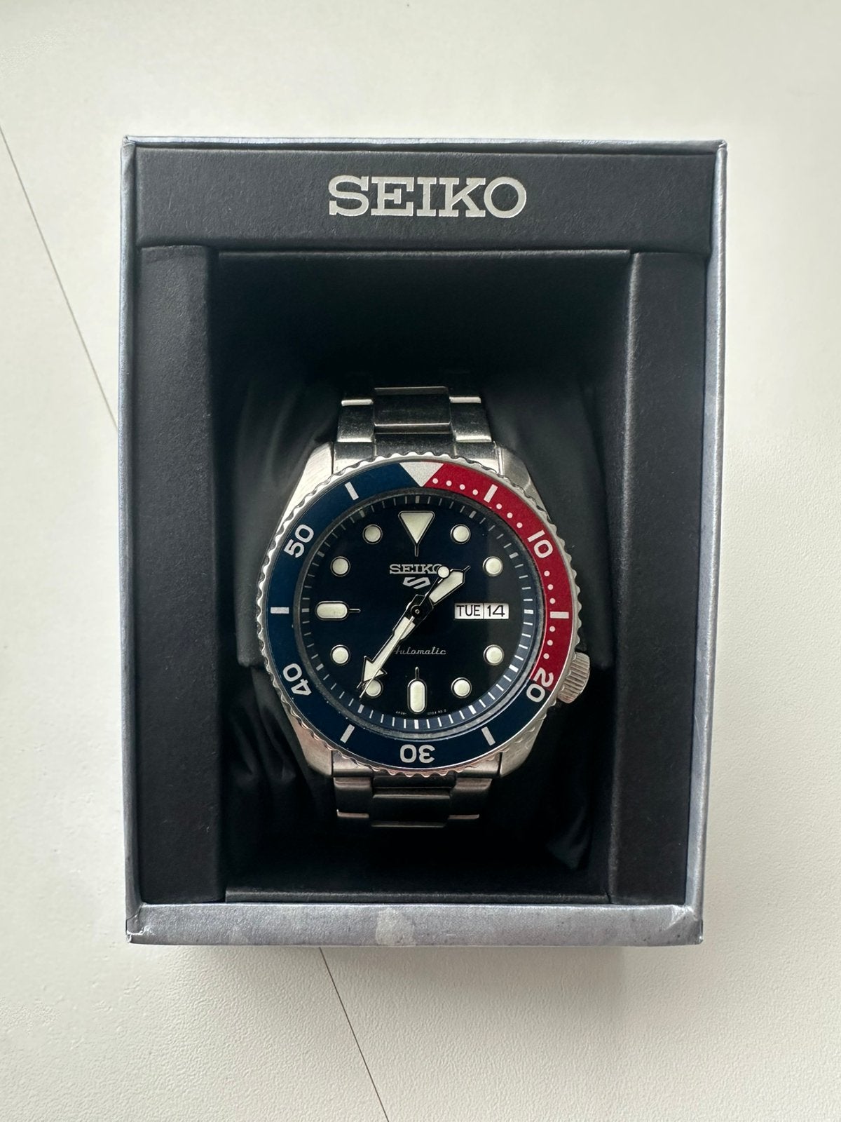 Seiko - Seiko Day-Date Sport Automatic Blu Dial Sub 100, Ophalen of Verzenden, Zo goed als nieuw, Seiko